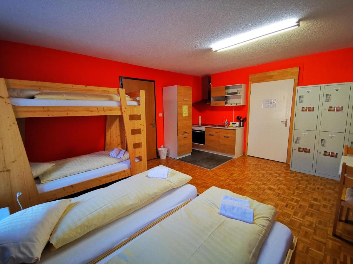 Downtown Hostel Interlaken Ngoại thất bức ảnh