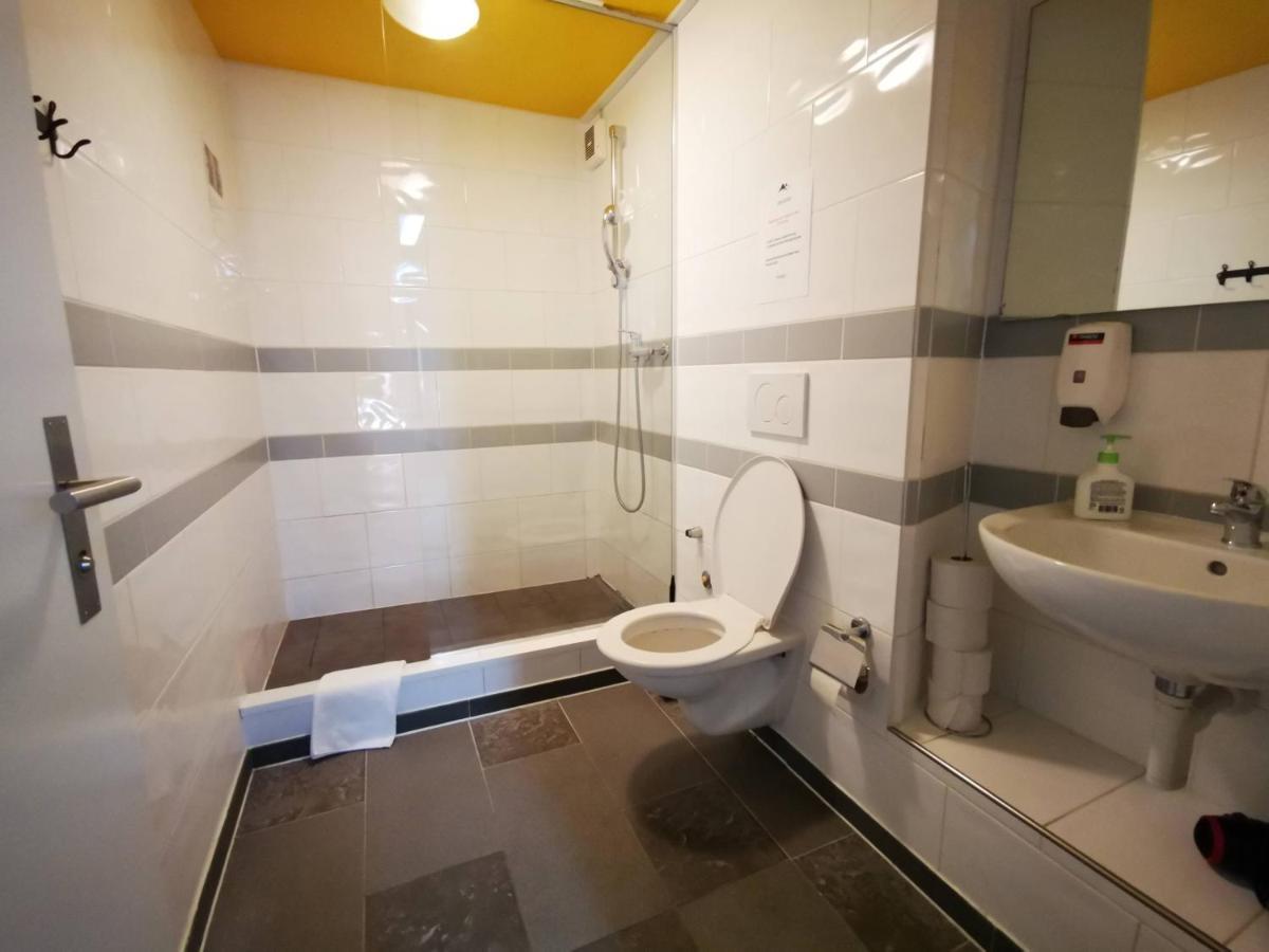 Downtown Hostel Interlaken Ngoại thất bức ảnh