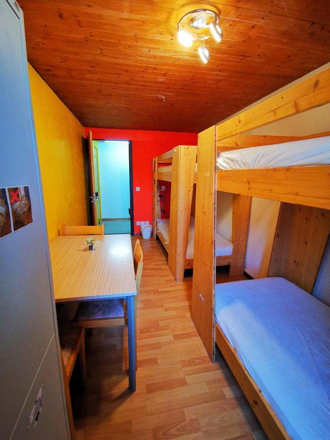 Downtown Hostel Interlaken Ngoại thất bức ảnh