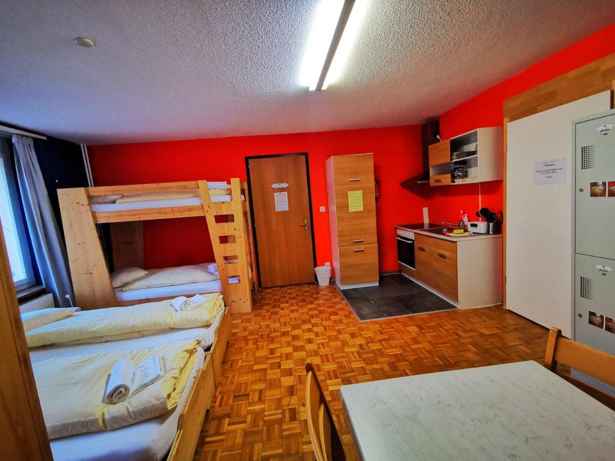 Downtown Hostel Interlaken Ngoại thất bức ảnh