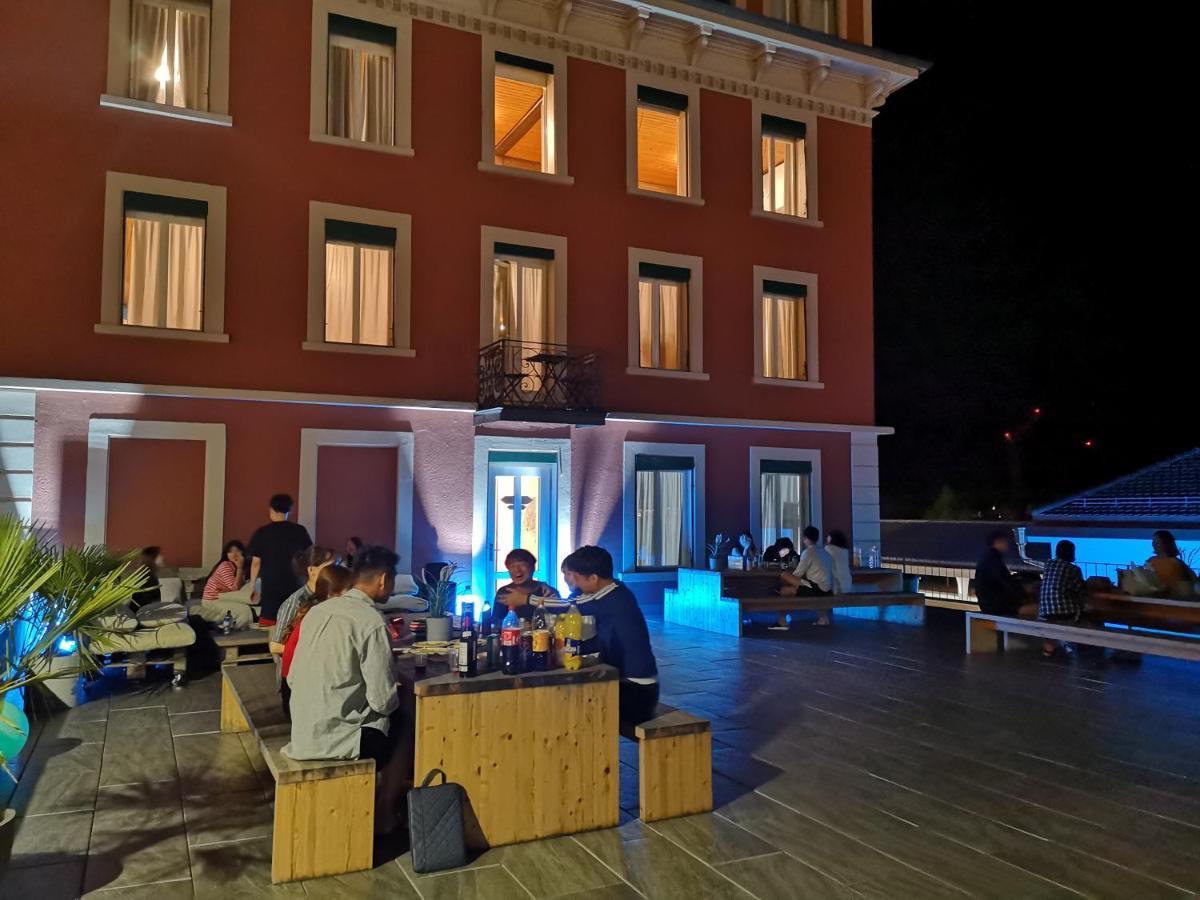 Downtown Hostel Interlaken Ngoại thất bức ảnh