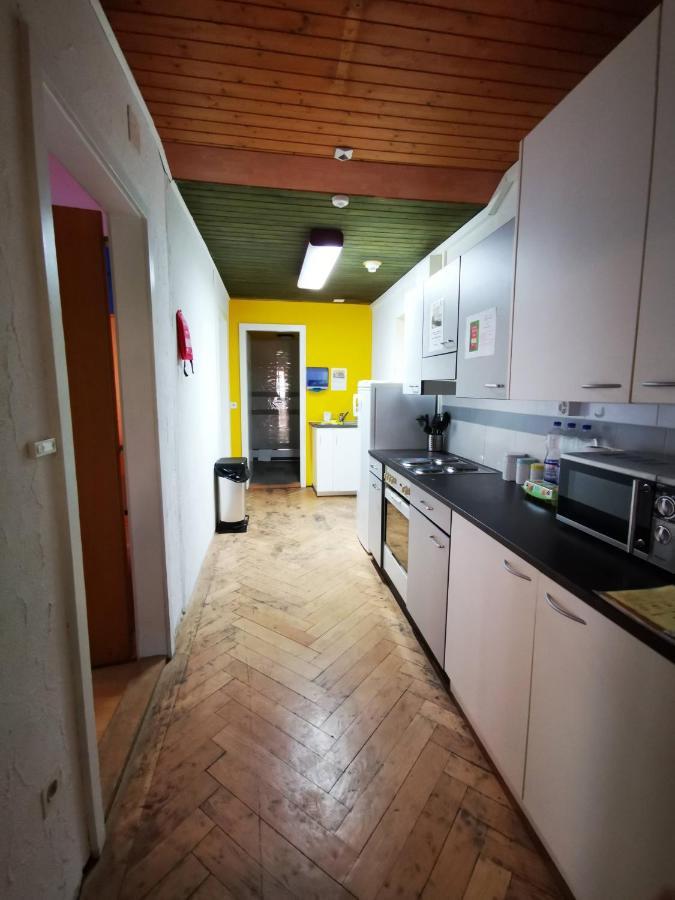 Downtown Hostel Interlaken Ngoại thất bức ảnh